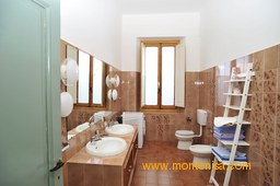 'Villa Monte Nisa' - bathroom